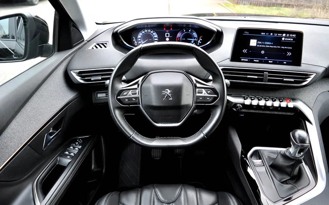 Peugeot 5008 cena 74900 przebieg: 160000, rok produkcji 2018 z Płock małe 562